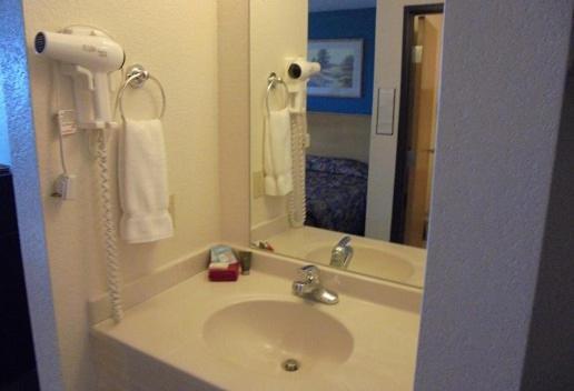 Herington Inn And Suites Kültér fotó