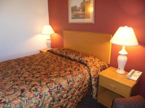 Herington Inn And Suites Kültér fotó